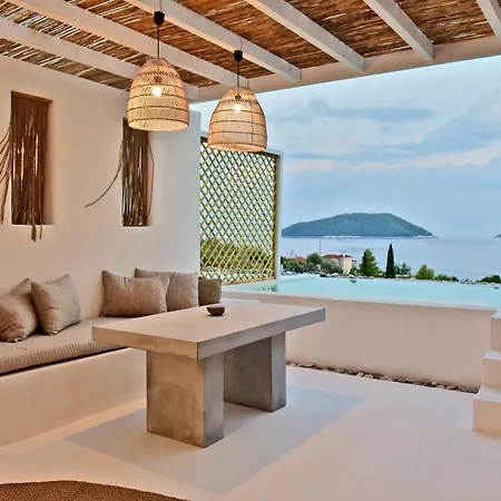 Natura Luxury Beachfront