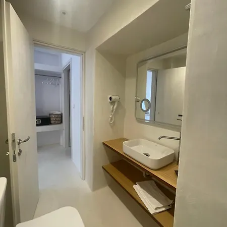 Natura Luxury Beachfront Hotel Neo Klima