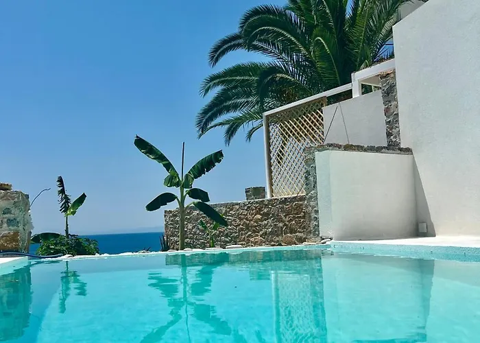 Natura Luxury Beachfront Hotel Neo Klima