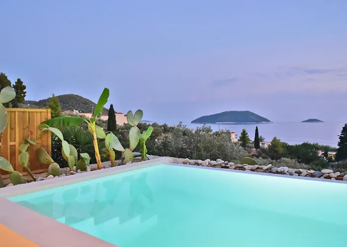 Natura Luxury Beachfront 5* Neo Klima